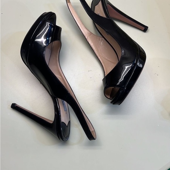 Prada Black Patent Leather Slingback Heels - Picture 5 of 8